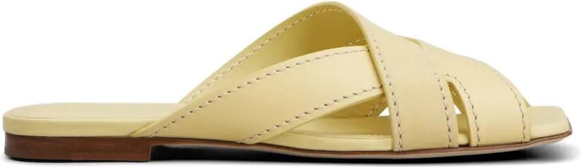Tod's Sandalen met gekruiste bandjes Geel