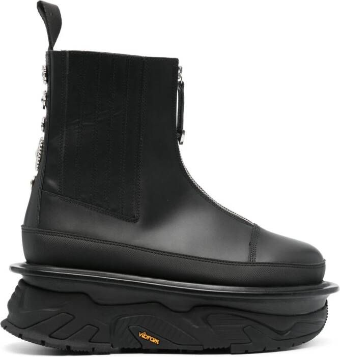 Toga Virilis rivet-detail leather boots Zwart