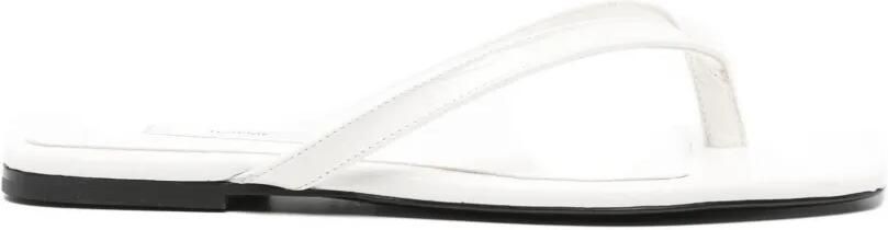 TOTEME Sandalen met krokodillen-reliëf Beige