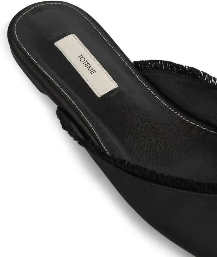 TOTEME Satijnen lounge slippers met franje Zwart - Foto 2