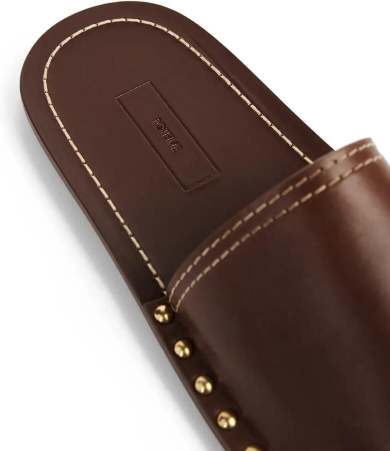 TOTEME Slippers met studs Bruin - Foto 3