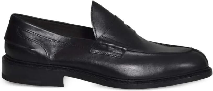 Tricker's James loafers met penny slot Zwart