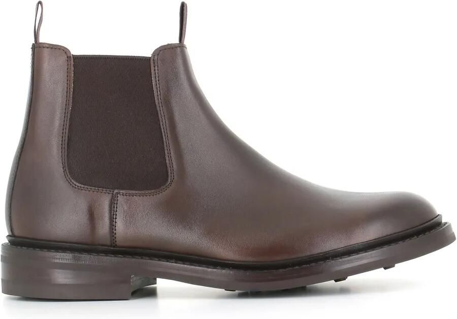 Tricker's Stephen laarzen Bruin