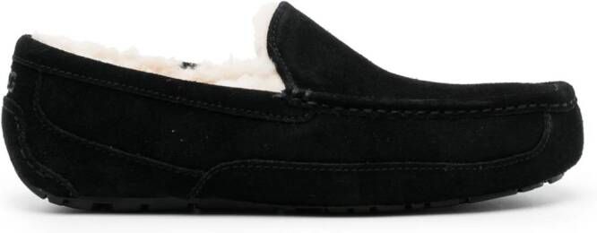 UGG Ascot Matte suède slippers Zwart