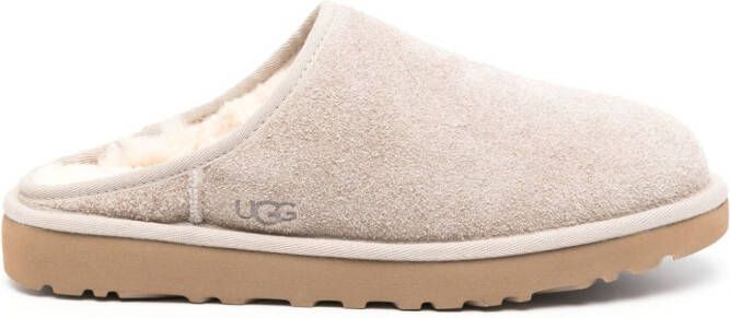 UGG Classic Shaggy slippers Beige