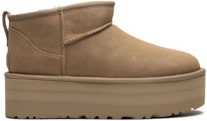 UGG Classic Ultra Mini laarzen met plateauzool Beige