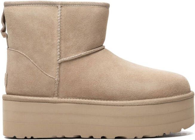 UGG Classic Ultra Mini laarzen met plateauzool Beige