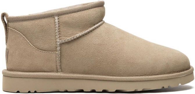 UGG Classic Ultra Mini suède laarzen Beige