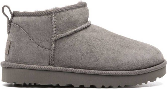 UGG Classic Ultra Mini suède laarzen Grijs