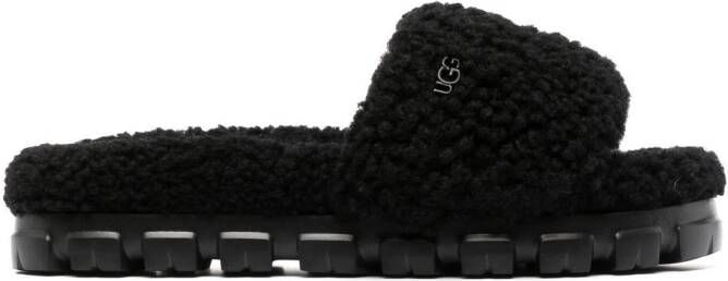 UGG Maxi Scuffetta slippers van lamsleer Zwart