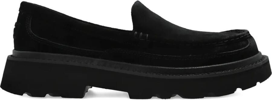 UGG Ascot suède loafers met plateauzool Zwart