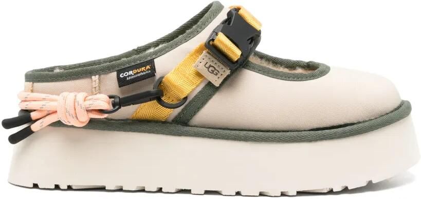 UGG Bea slippers met plateauzool Beige