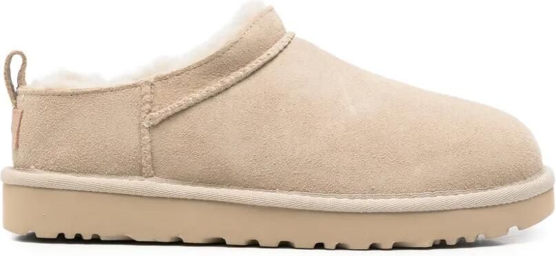 UGG Classic Micro enkellaarzen met treklus Beige - Foto 3