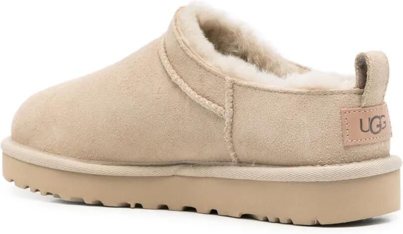 UGG Classic Micro enkellaarzen met treklus Beige - Foto 2
