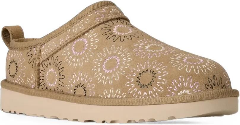 UGG Classic Micro Sun Stitch enkellaarzen met borduurwerk Beige - Foto 2