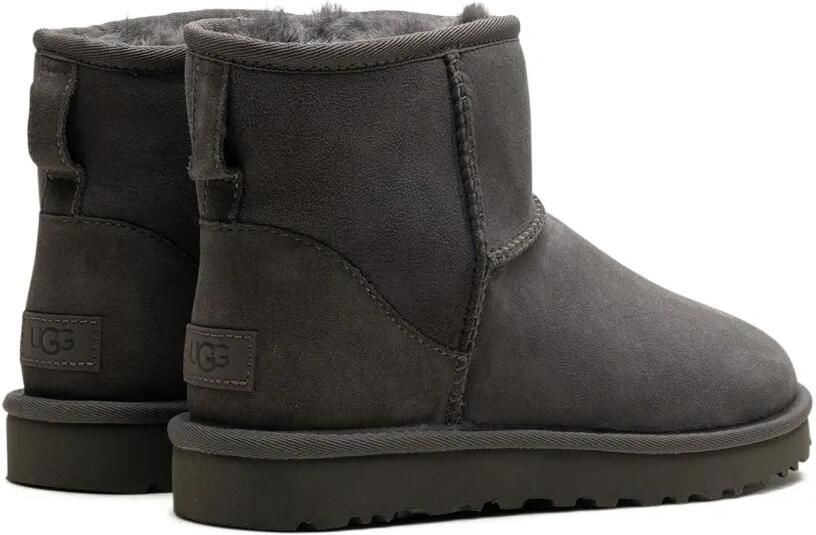 UGG Classic Mini II enkellaarzen Grijs - Foto 2