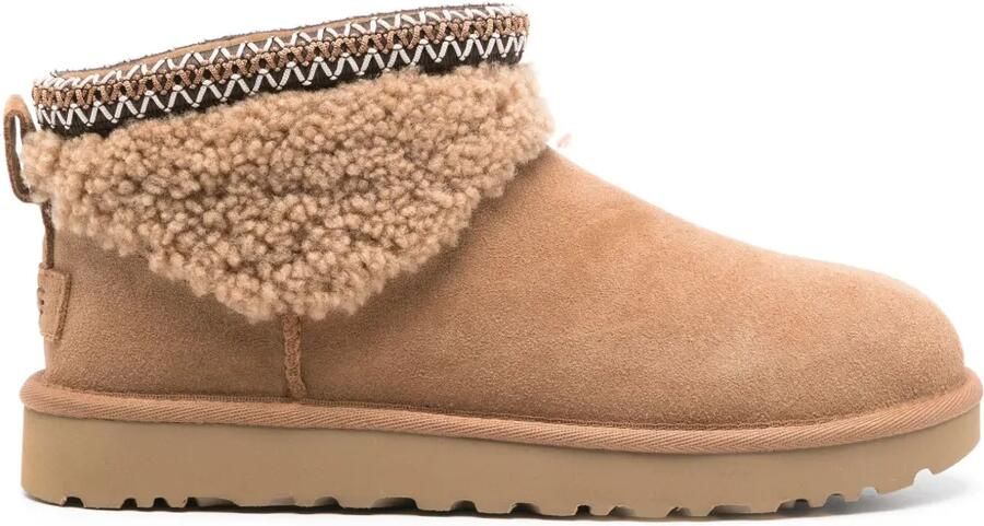 UGG Classic Ultra Mini Maxi Curly laarzen Bruin
