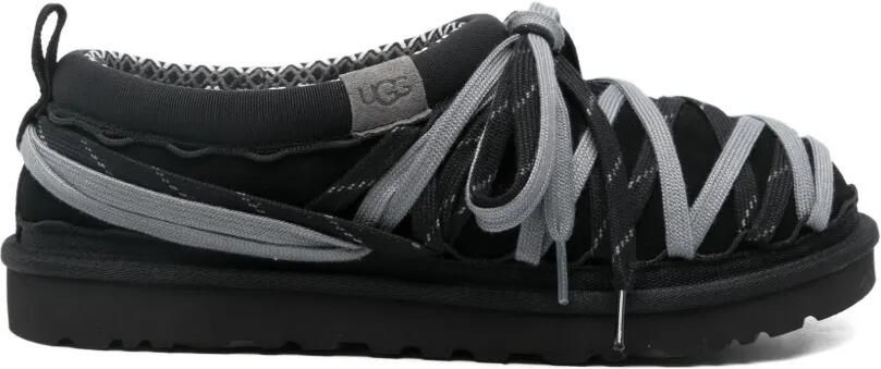 UGG Tasman slippers met veters Zwart