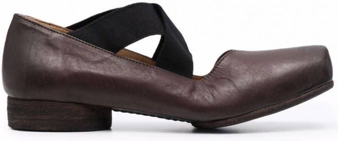 Uma Wang Ballerina's met gekruiste bandjes Bruin