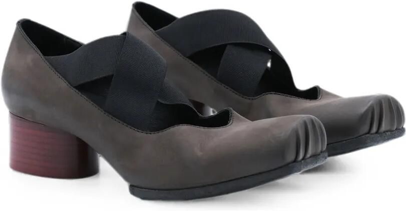 Uma Wang Leren pumps met gekruiste bandjes Bruin - Foto 4
