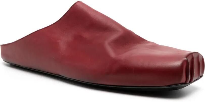 Uma Wang Leren slippers met vierkante neus Rood - Foto 2