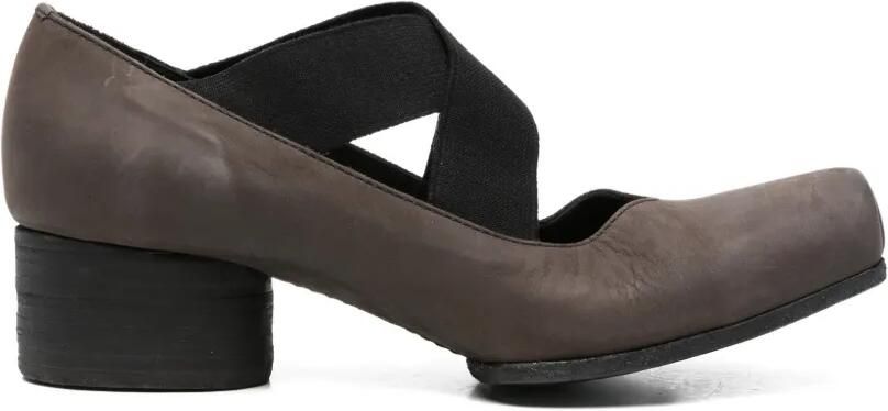 Uma Wang Pumps met vierkante neus en gekruiste bandjes Bruin