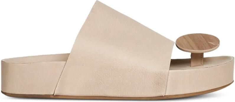 Uma Wang Sandalen met rond detail Beige
