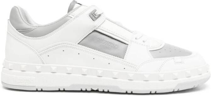 Valentino Garavani Freedots Rockstud sneakers Wit