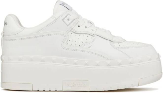 Valentino Garavani Freedots XL leren sneakers Wit