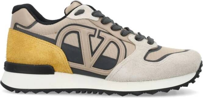 Valentino Garavani Pace sneakers met VLogo Beige
