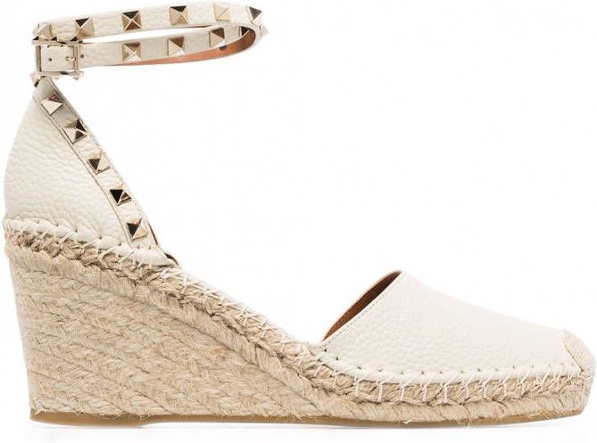 Valentino Garavani Rockstud espadrilles met sleehak en ruche Bruin -  Schoenen.nl