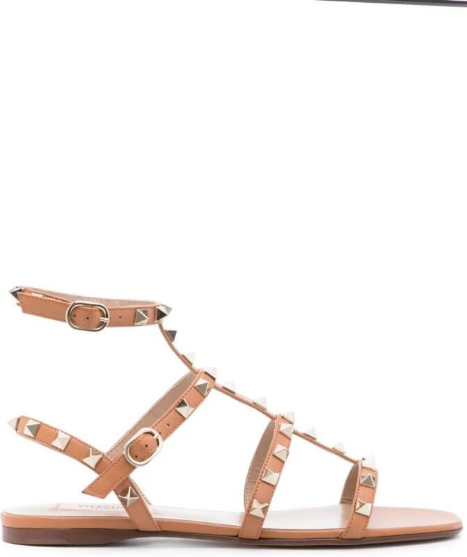 Valentino Garavani Rockstud gekooide sandalen Bruin