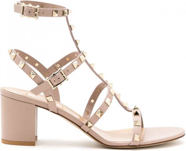 Valentino Garavani Rockstud pumps Beige