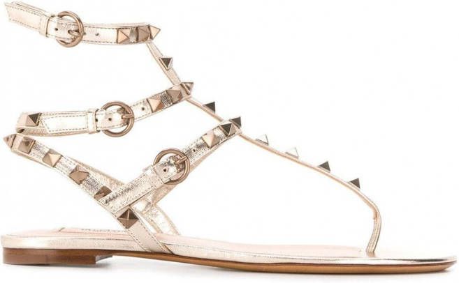 Valentino Garavani Rockstud metallic sandalen Beige