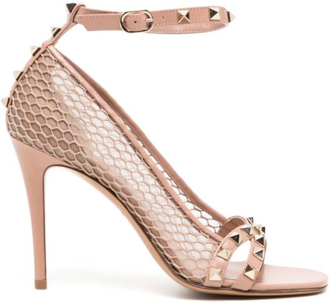 Valentino Garavani Rockstud sandalen met stilettohak Beige