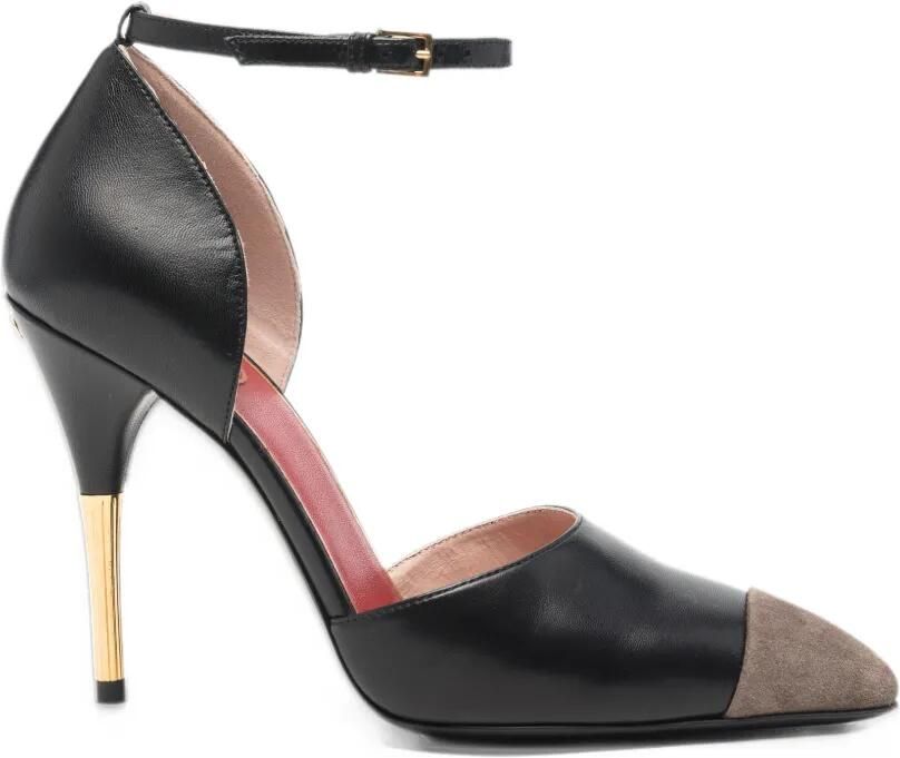 Valentino Garavani D'Orsay Sinead cap-toe pumps Zwart