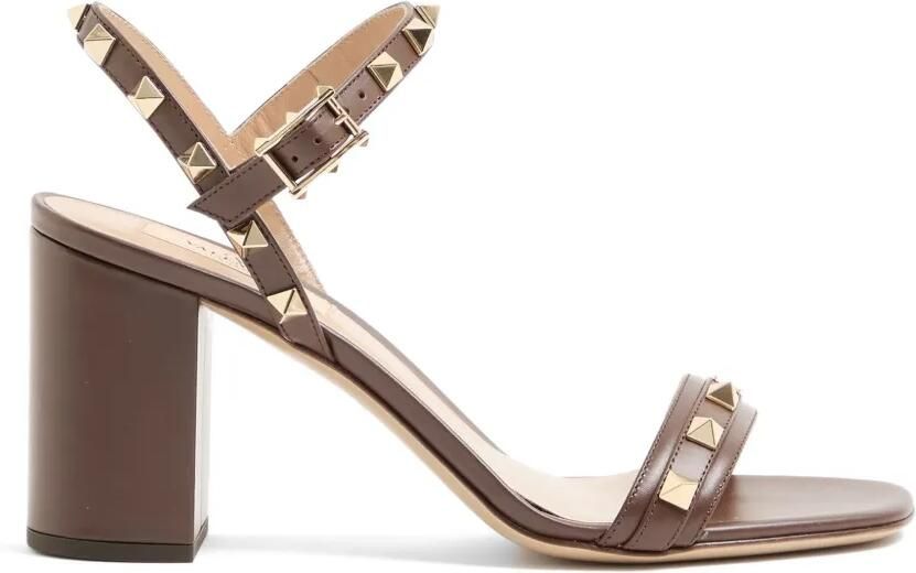 Valentino Garavani Rockstud sandalen van korrelig kalfsleer met bandje 80 mm Bruin