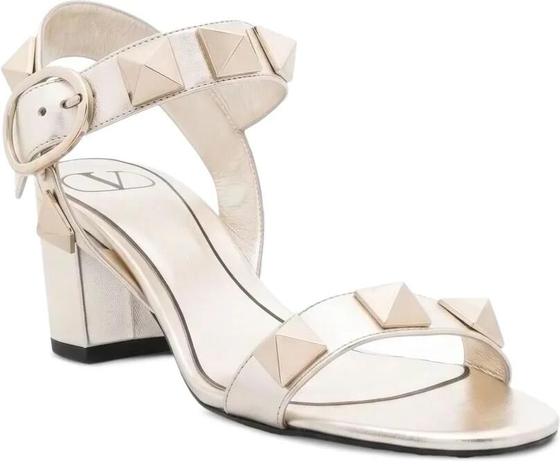Valentino Garavani Roman Stud sandalen met blokhak Goud