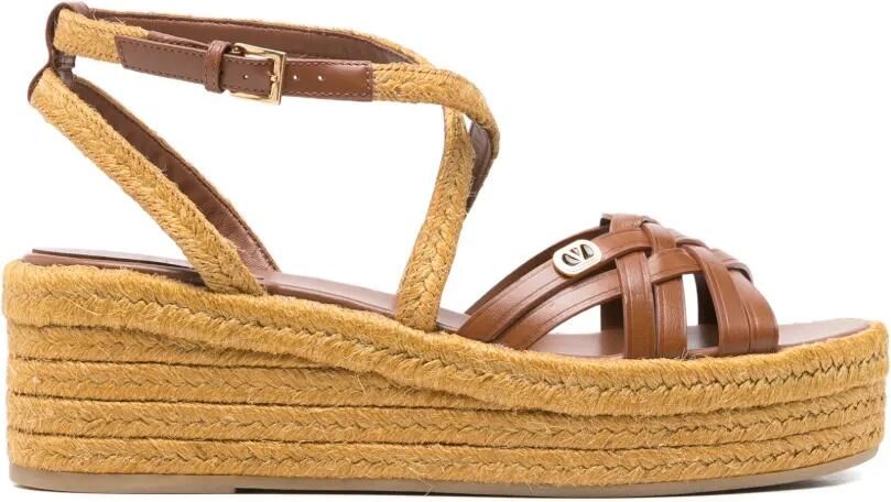 Valentino Garavani Sandalen met plateauzool Bruin