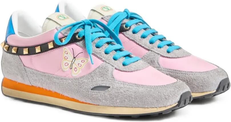 Valentino Garavani Stud Up sneakers van gespleten leer en nylon met geborduurde vlinder Roze