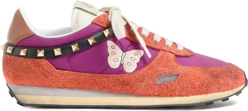 Valentino Garavani Stud Up sneakers van gespleten leer en nylon met geborduurde vlinder Oranje