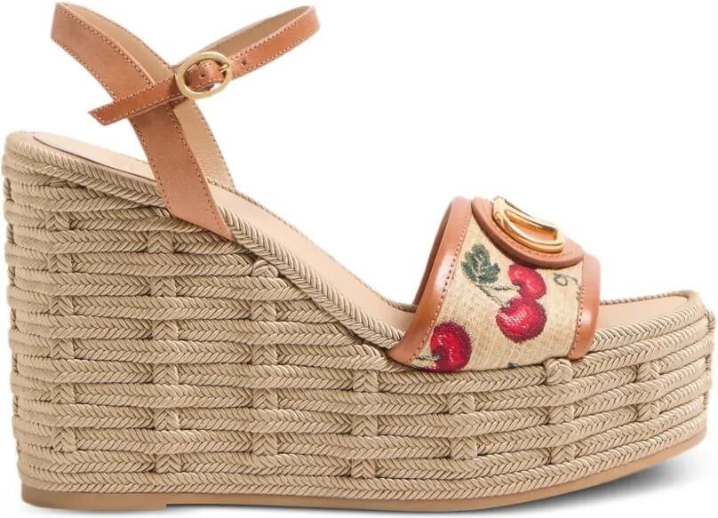 Valentino Garavani v-logo signature sandalen met sleehak Beige