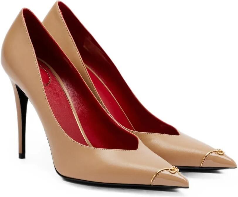 Valentino Garavani VLogo HearTip pumps Beige