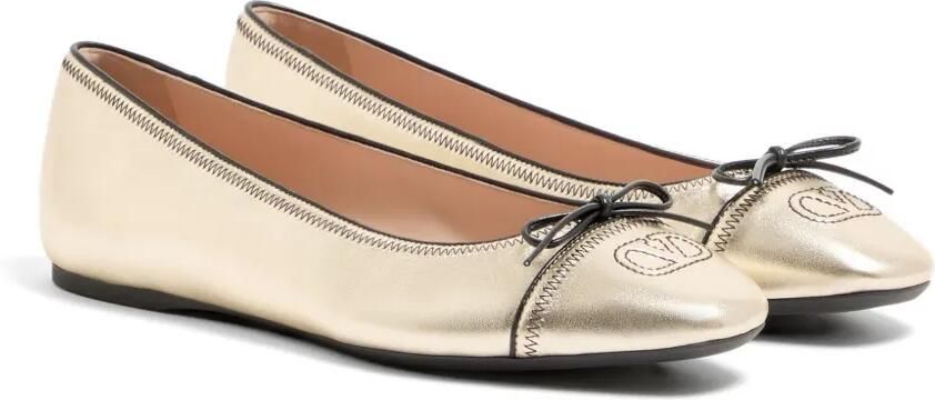Valentino Garavani VLogo Signature ballerina's van gelamineerd nappa Goud - Foto 4