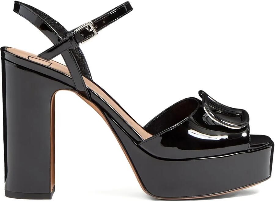 Valentino Garavani VLogo Signature lakleren sandalen met plateauzool Zwart