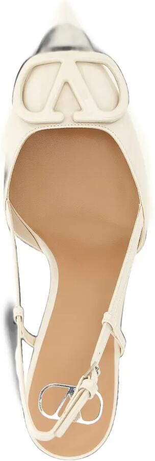 Valentino Garavani VLogo Signature Patent Leather Slingback Pump 80Mm Beige - Foto 4