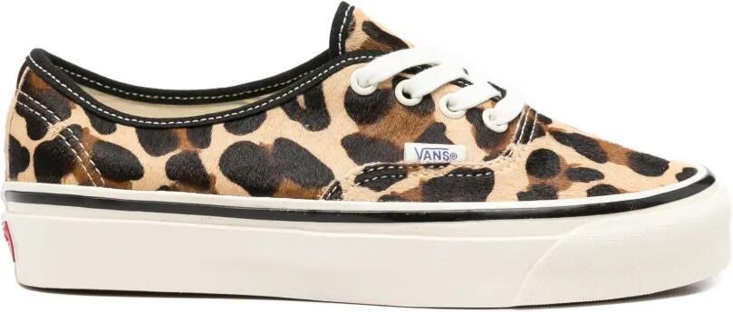 Vans LX Authentic 44 sneakers met luipaardprint Beige