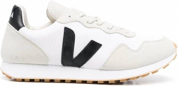 VEJA Low-top sneakers Beige