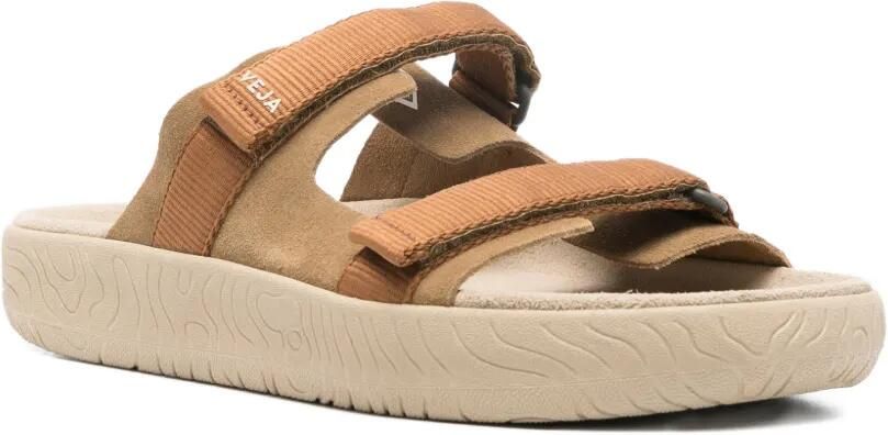 VEJA Arpoador suède sandalen Beige