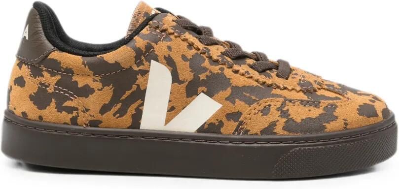 VEJA Kids Volley suède sneakers met camouflageprint Beige